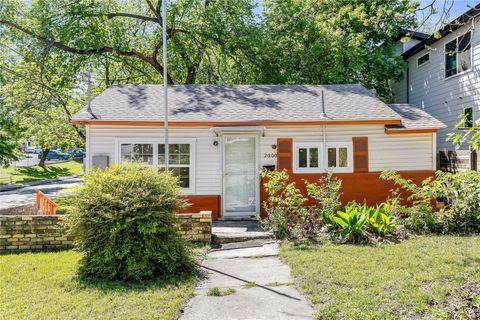 Tiny photo for 2000 Alamo ST, Austin, TX 78722 (MLS # 7041826)