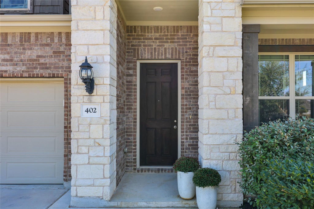 Photo of 402 Bluejack WAY, Hutto, TX 78634 (MLS # 4372835)