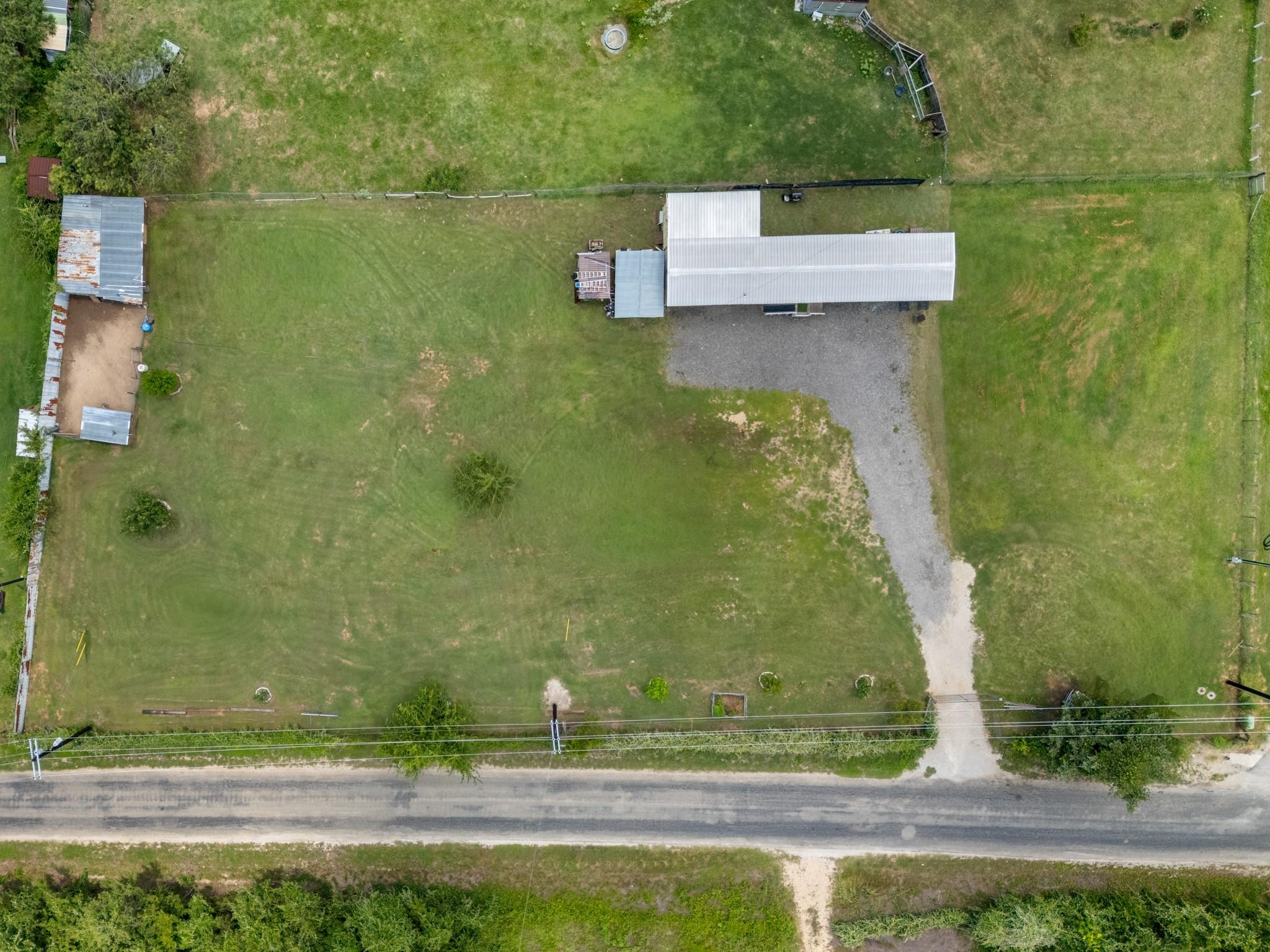 235 Thompson RD