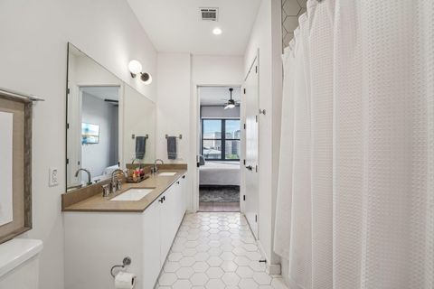 Tiny photo for 800 Embassy DR #429, Austin, TX 78702 (MLS # 8678184)