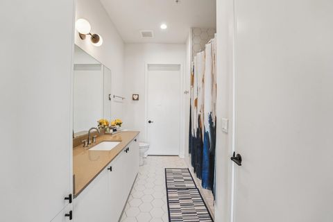 Tiny photo for 800 Embassy DR #429, Austin, TX 78702 (MLS # 8678184)