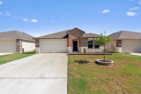 1005 Taggart CT Jarrell TX 76537