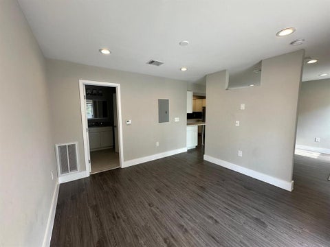 Tiny photo for 935 La Posada DR #241, Austin, TX 78752 (MLS # 5501983)