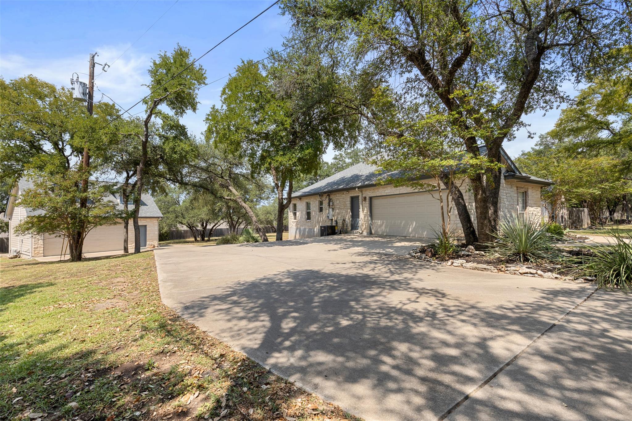 140 Ridgewood CV