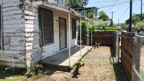 Tiny photo for 85 W Navasota ST, Austin, TX 78702 (MLS # 3823033)