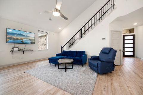 Tiny photo for 17132 Aventura Ave, Pflugerville, TX 78660 (MLS # 1455715)