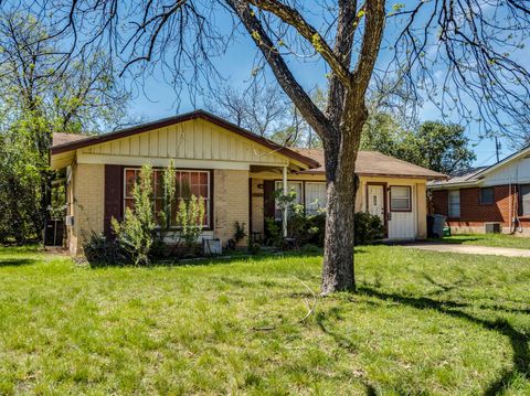 Photo of 1403 Beckett ST, Austin, TX 78757 (MLS # 3910014)