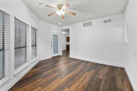 Tiny photo for 1910 Robbins PL #103, Austin, TX 78705 (MLS # 6482534)