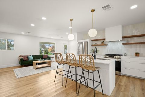 Tiny photo for 207 White Oak DR, Austin, TX 78753 (MLS # 2329051)