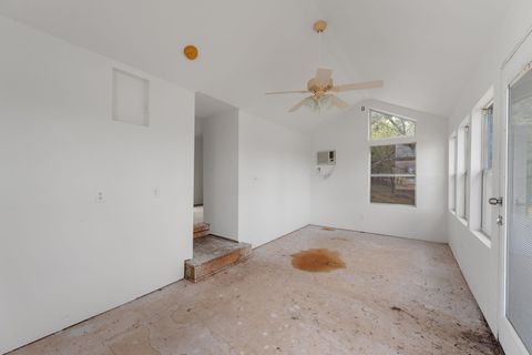 Tiny photo for 25304 Pedernales PT, Spicewood, TX 78669 (MLS # 9858032)