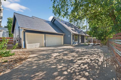 1811 Bluebonnet LN Austin TX 78704