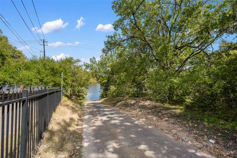 Tiny photo for 2408 Indian Creek RD, Austin, TX 78734 (MLS # 9566503)
