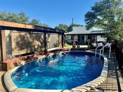 A home in Burnet