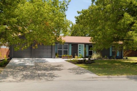 Tiny photo for 7312 Meadowood DR, Austin, TX 78723 (MLS # 1982638)