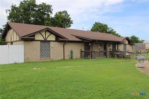 2512 S State Highway 36 Gatesville TX 76528