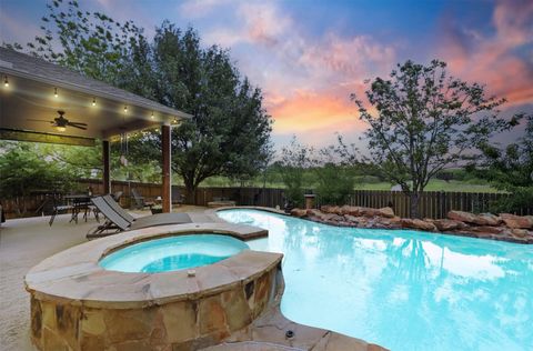 650 Clear Springs HOLW Buda TX 78610
