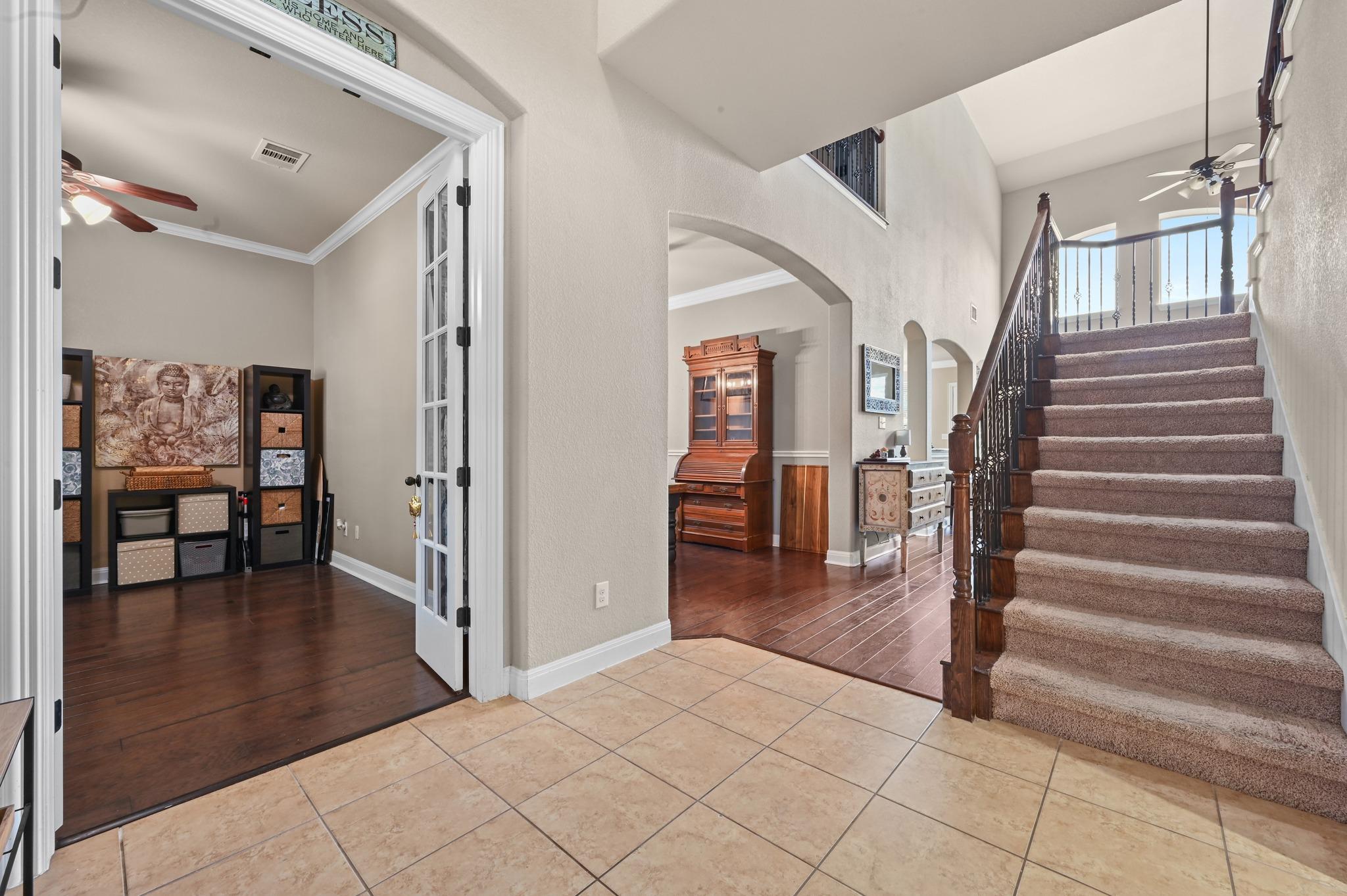 650 Clear Springs HOLW