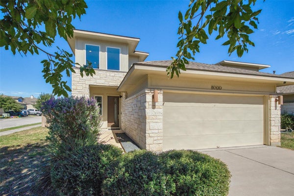 8000 IZETTA LN, AUSTIN, TX 78744 - Image 0b9233f4c3f2e5fd63a3839719d4e328/2036591803