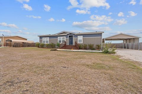 371 Lippe LN Niederwald TX 78640