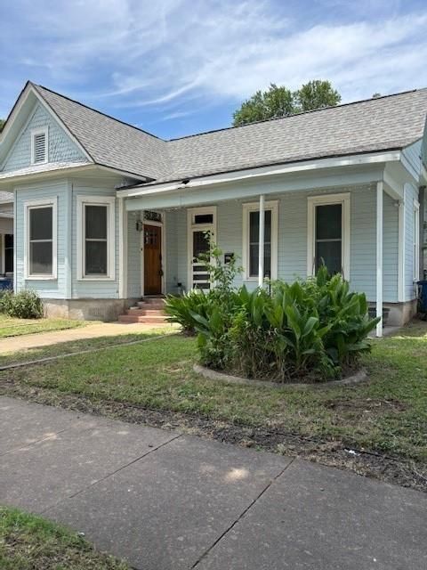 Photo of 1006 Willow ST #A, Austin, TX 78702 (MLS # 9849773)