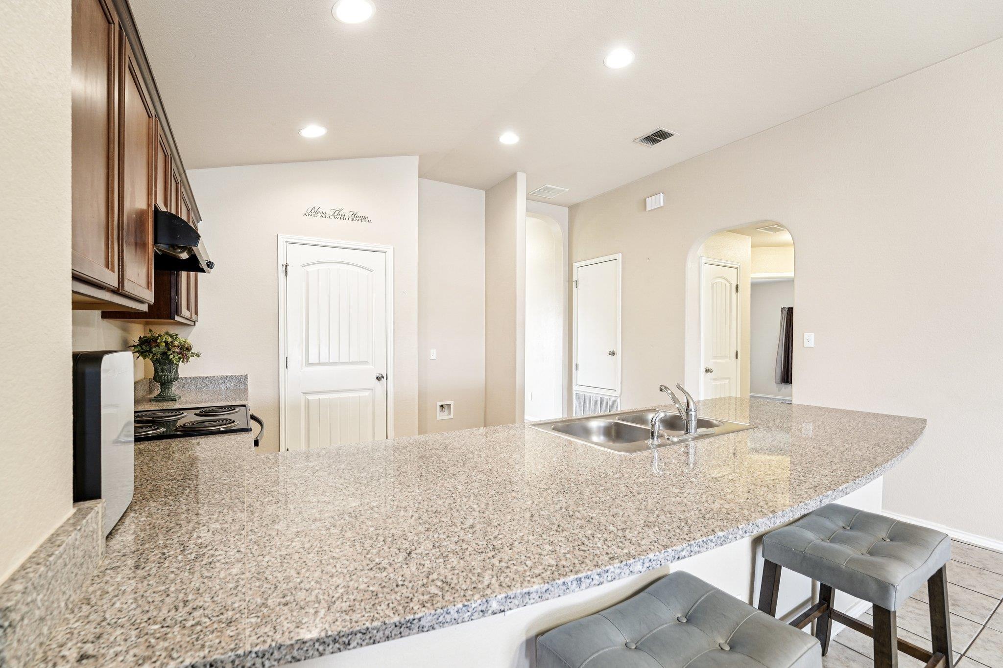 16916 Bridgefarmer BLVD