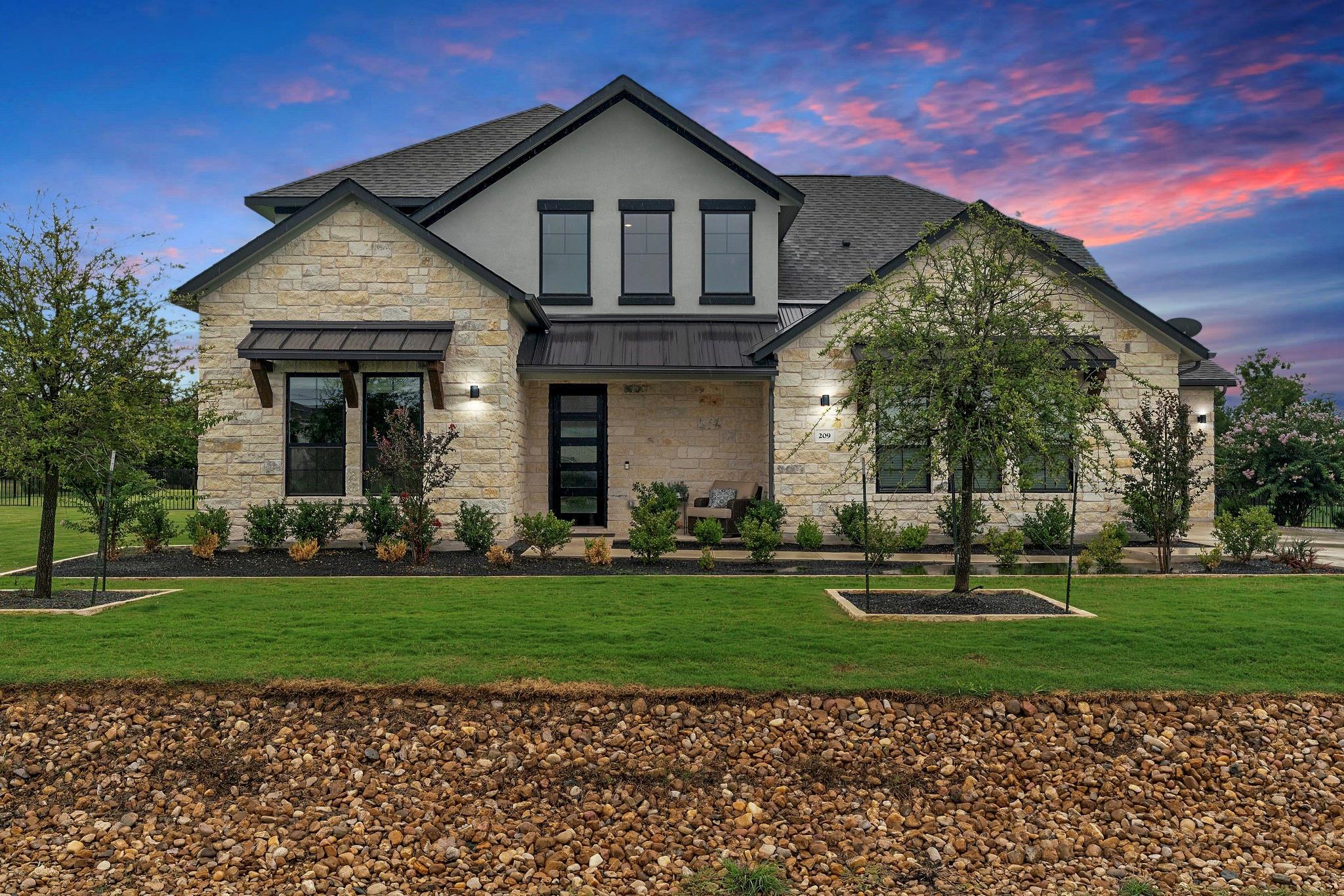 209 Northcrest DR