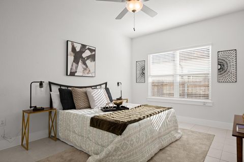 Tiny photo for 16416 Enamorado RD, Manor, TX 78653 (MLS # 5730232)