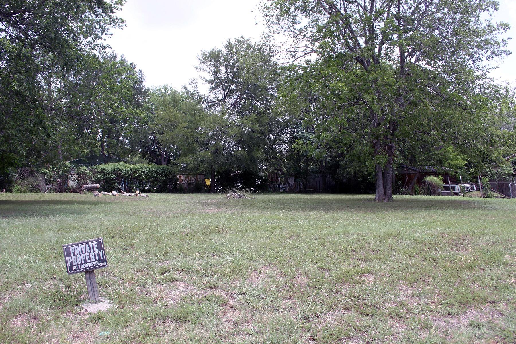 0 N Pecos ST