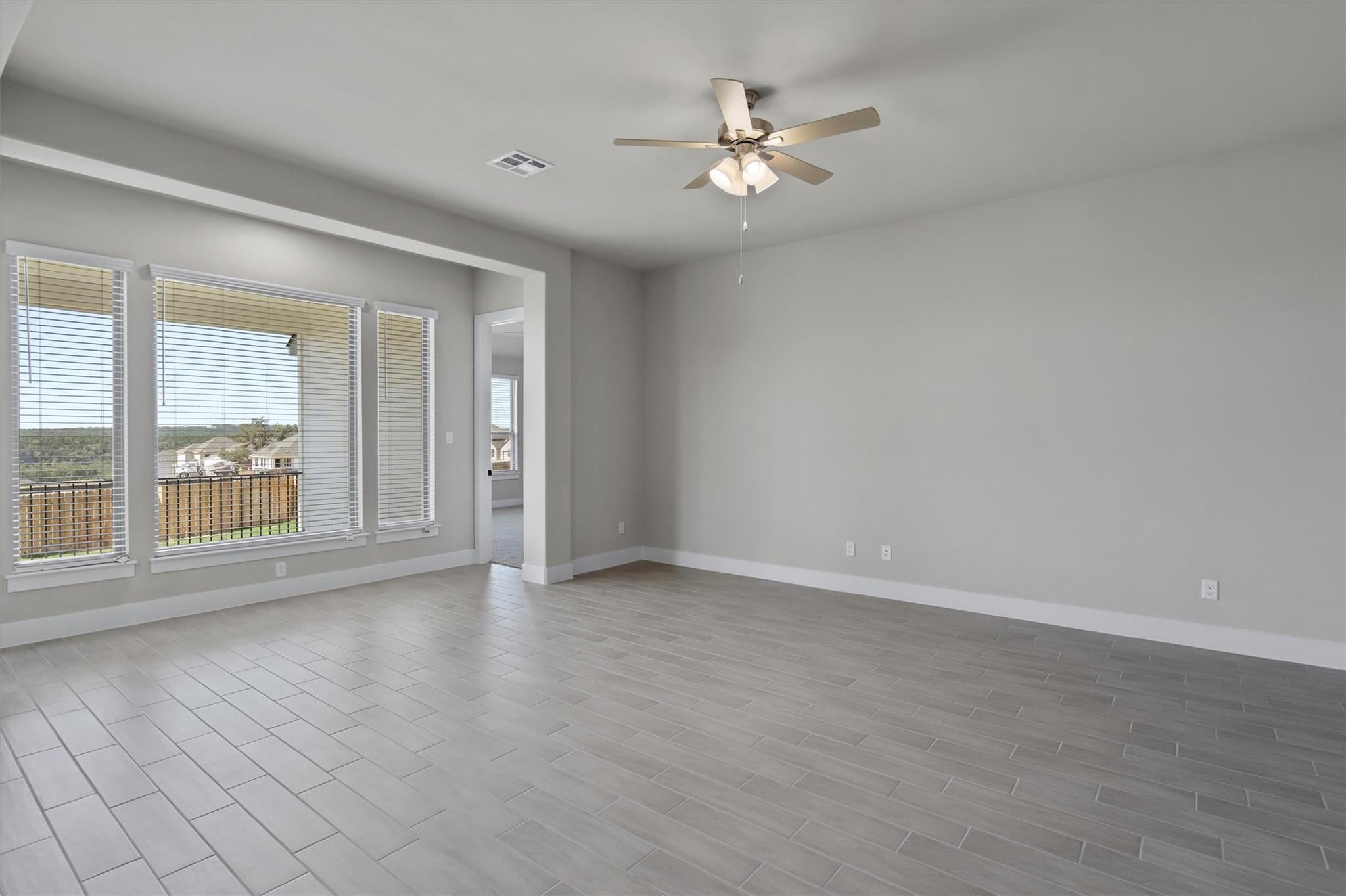 228 Scenic Hills CIR