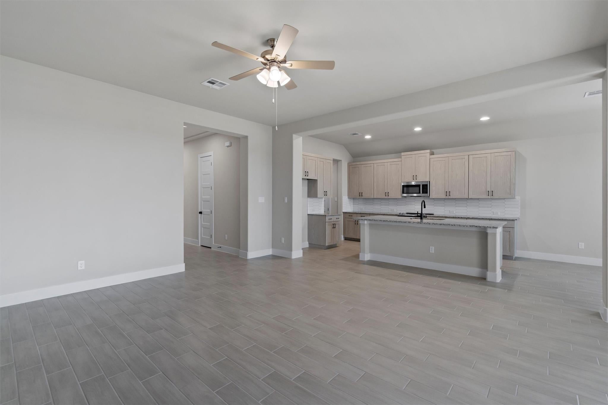 228 Scenic Hills CIR