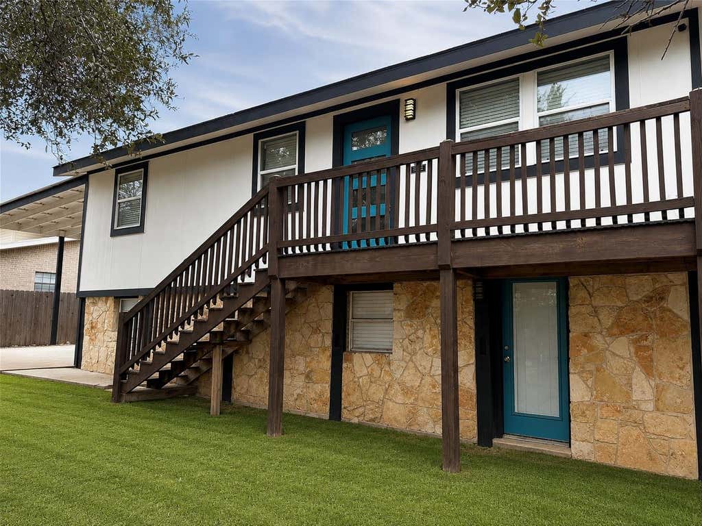 Photo of 15504 Enid DR, Austin, TX 78734 (MLS # 1734195)