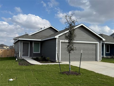 Photo of 1026 Soapstone PASS, Maxwell, TX 78656 (MLS # 8935248)