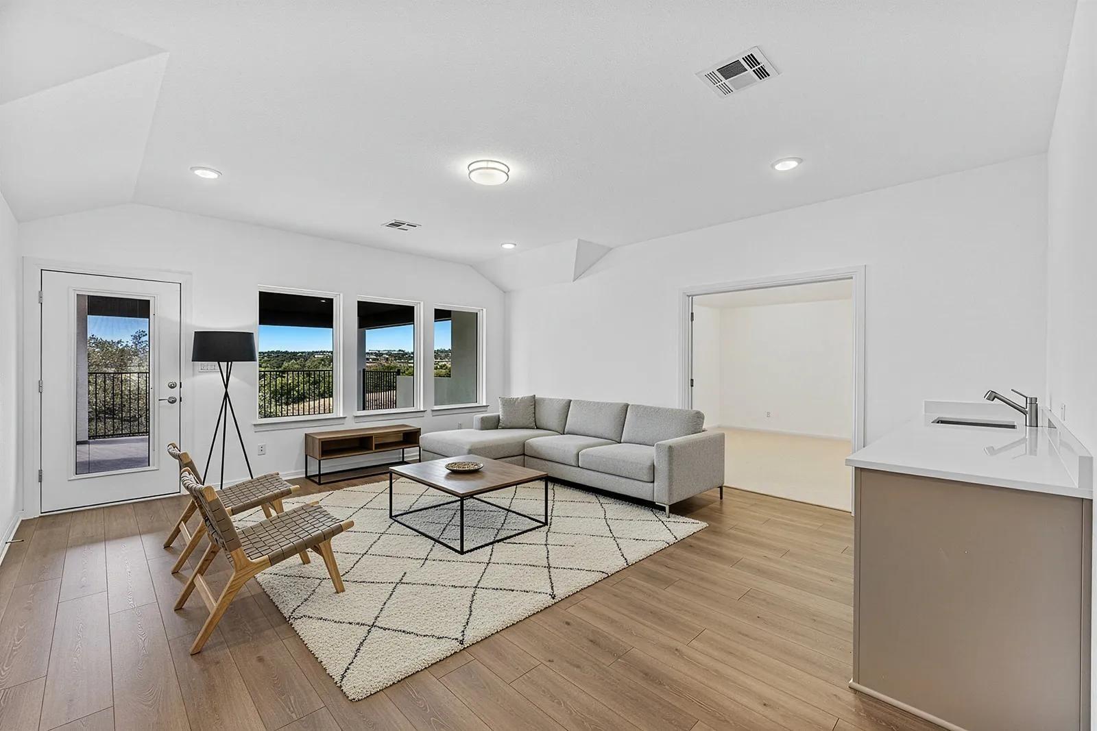 1810 Crimson Sunset DR