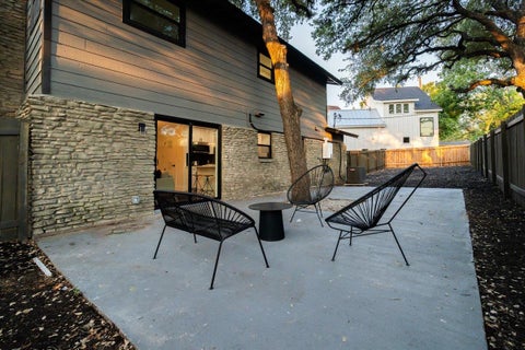 Tiny photo for 3202 Overcup Oak DR, Austin, TX 78704 (MLS # 8063613)