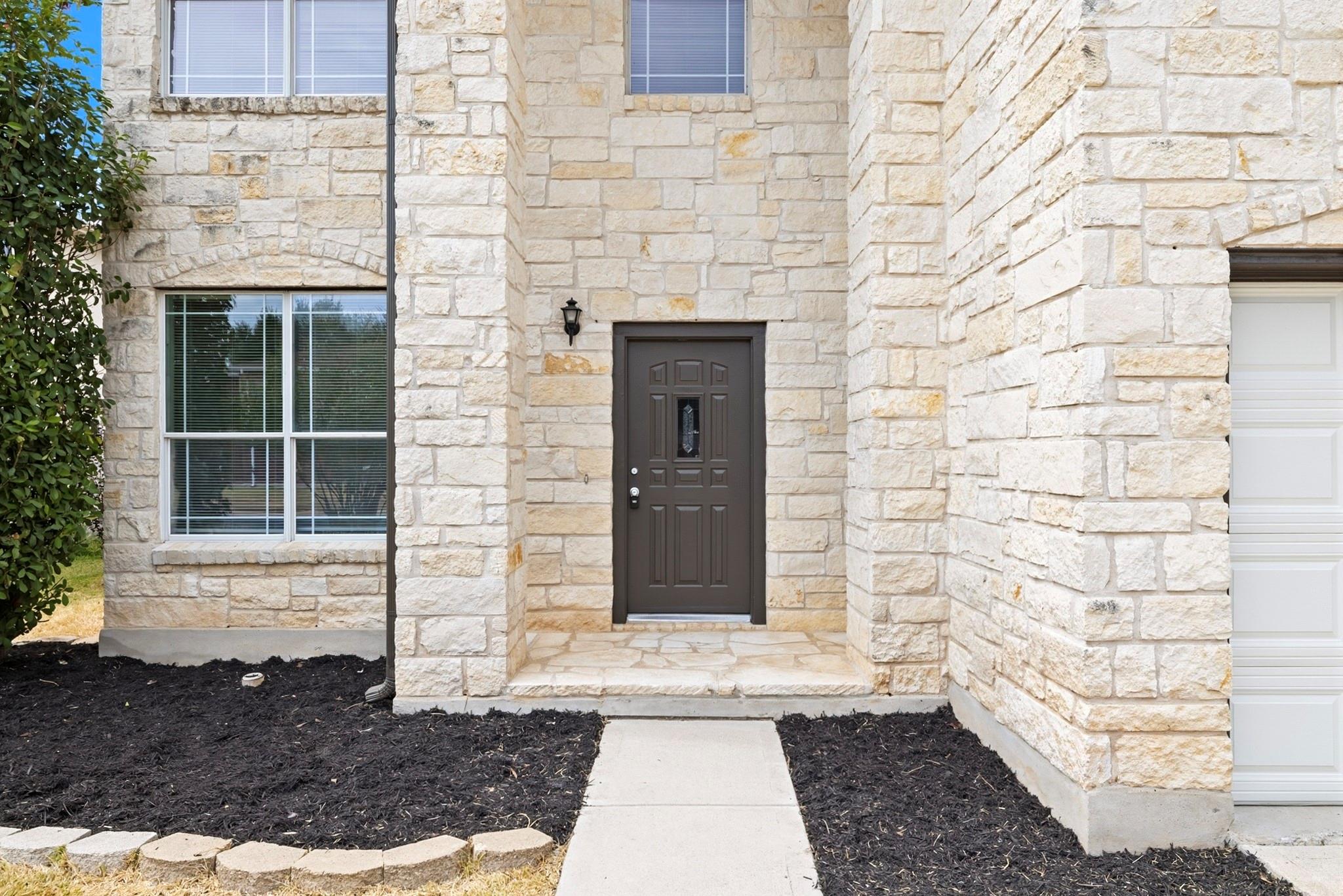 605 Decker DR
