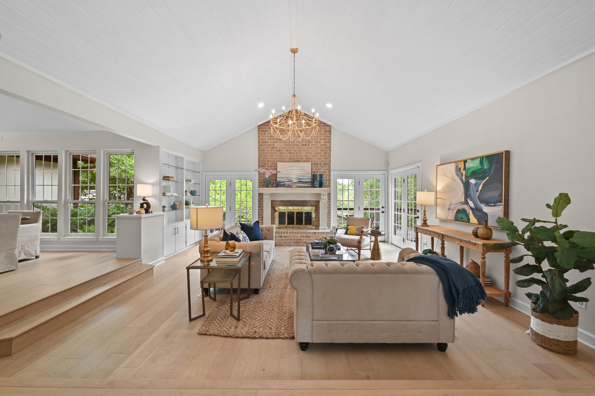 2106 Cypress PT E