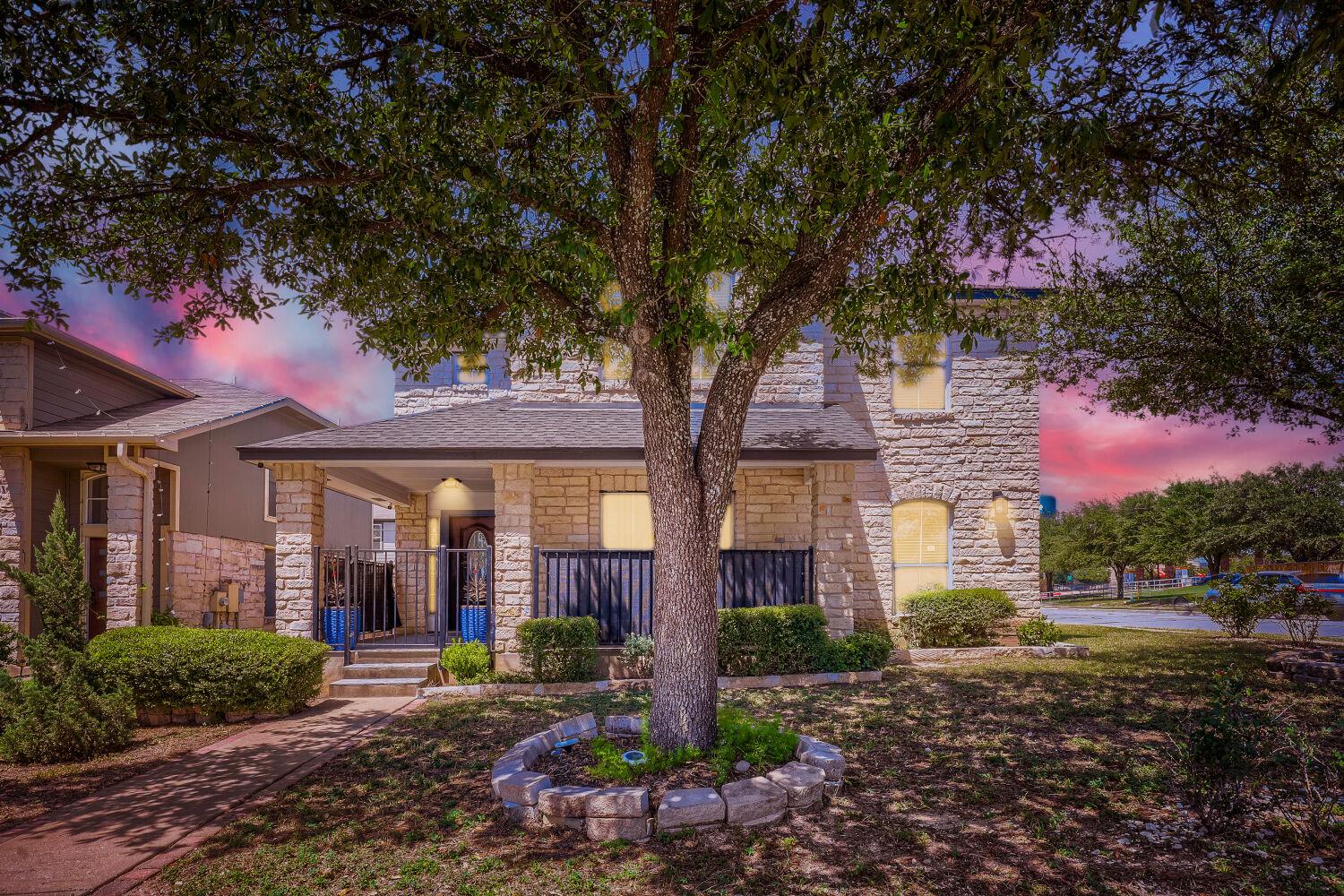 1300 Miss Allisons WAY