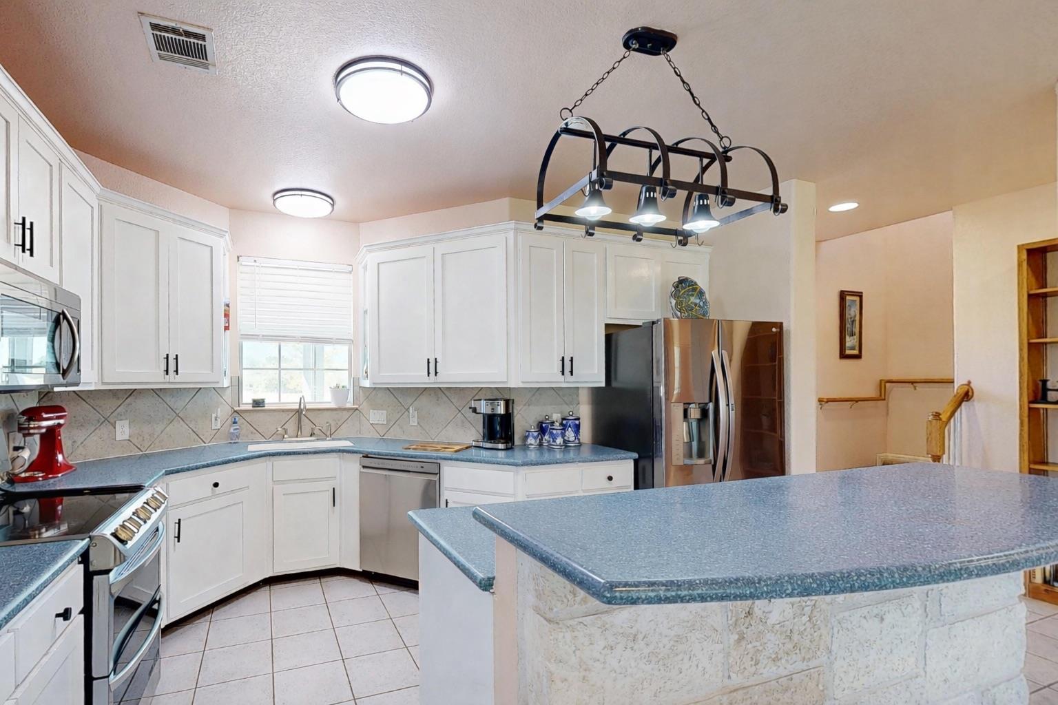 913 County Road 220