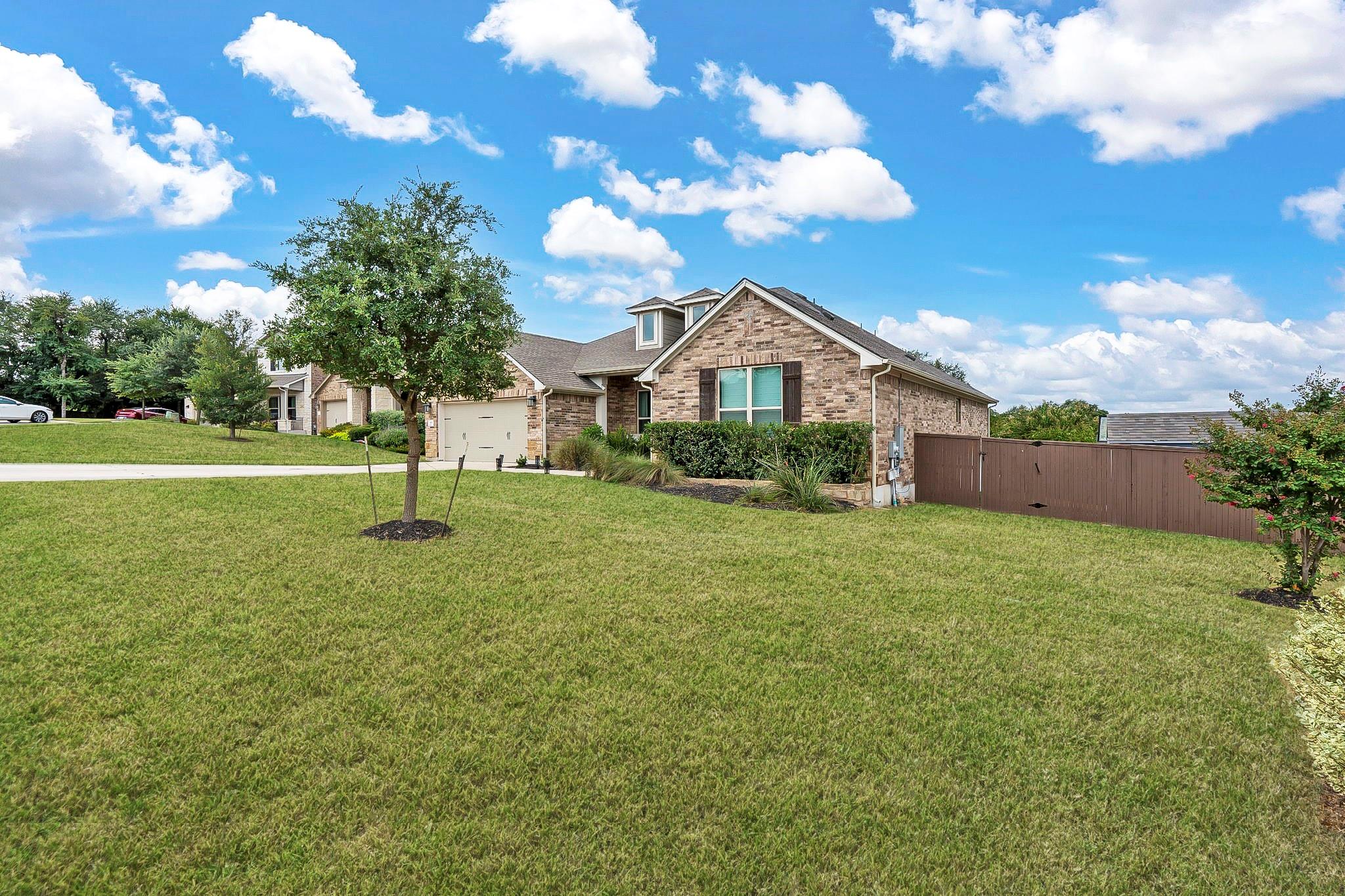 100 Gunnison CT