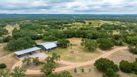 713 Ranch Road 1320 Johnson City TX 78636