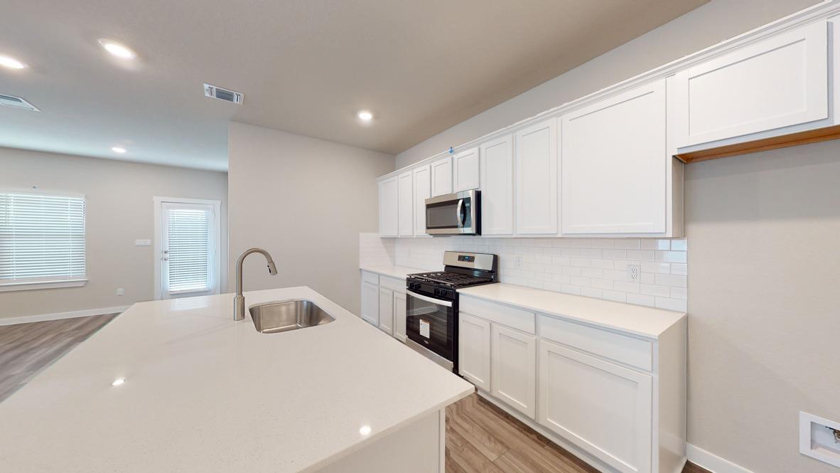 134 Louisa DR