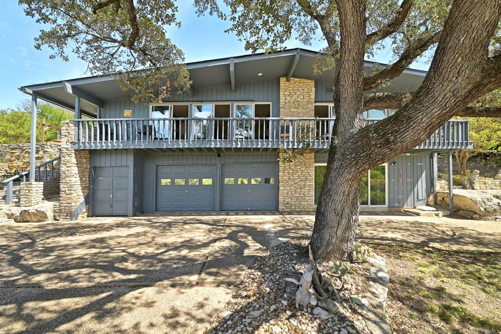 Photo of 134 SAILFISH St, Lakeway, TX 78734 (MLS # 2115428)