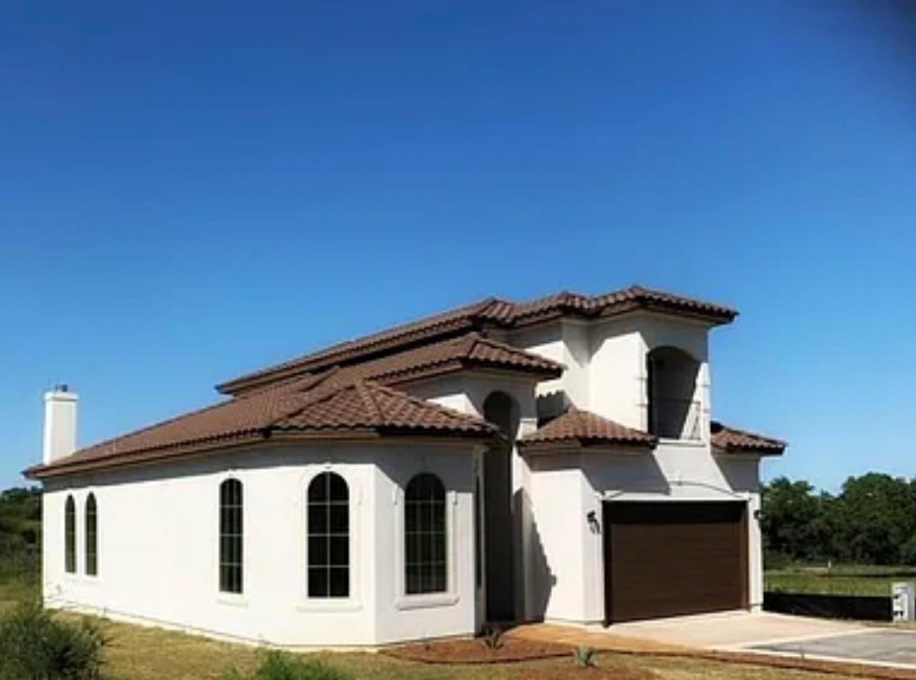 711 N Paleface Ranch RD
