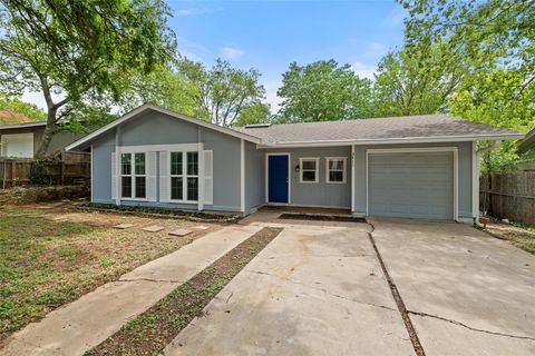 Photo of 3411 Thomas Kincheon ST, Austin, TX 78745 (MLS # 6878552) Photo of 3411 Thomas Kincheon ST, Austin, TX 78745 (MLS # 6878552)