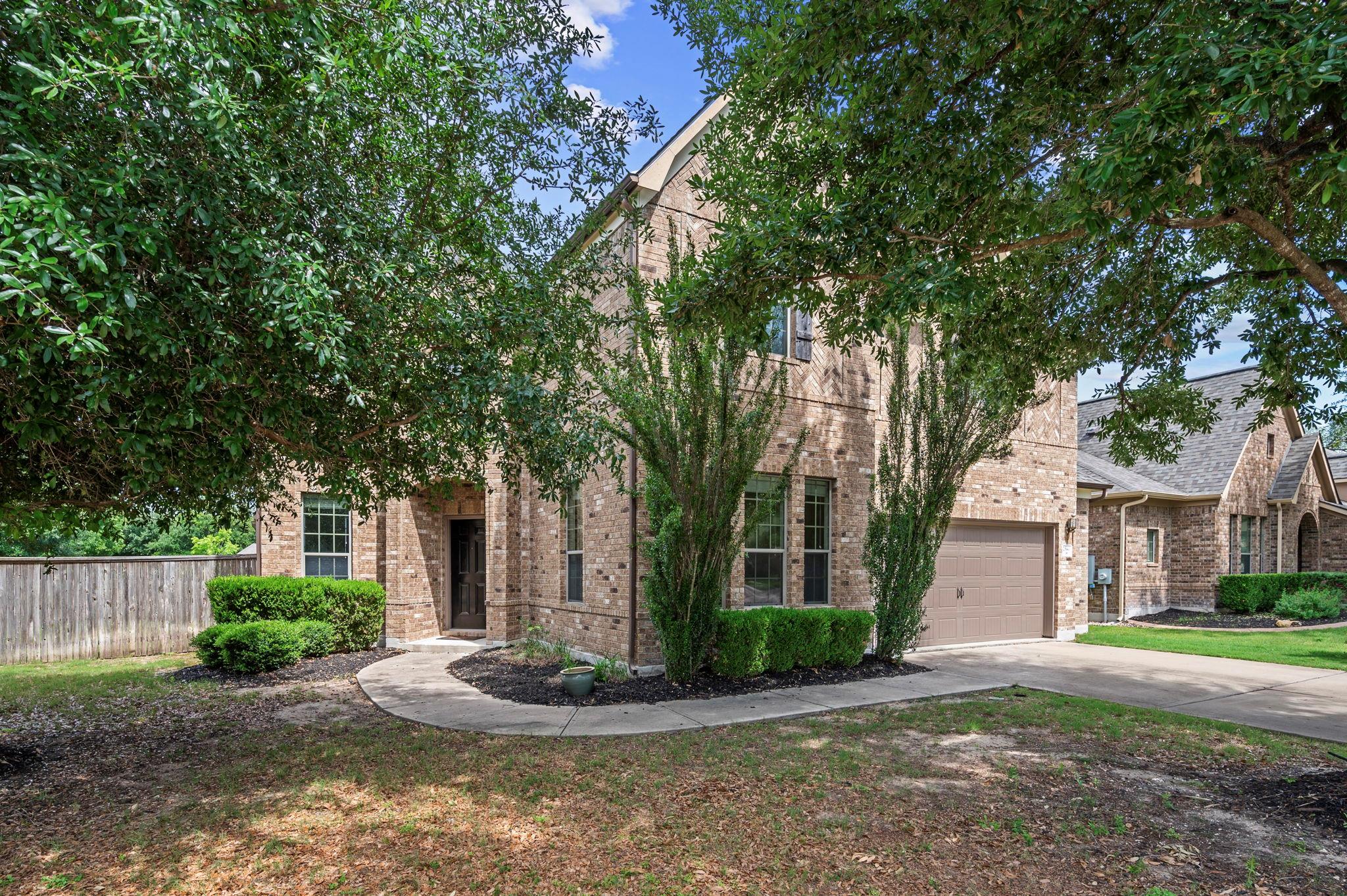 2640 Estefania LN