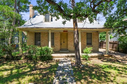 Photo of 3108 Robinson Ave, Austin, TX 78722 (MLS # 1500557)