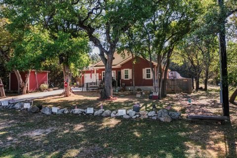 Photo of 1118 Lonesome, Canyon Lake, TX 78133 (MLS # 5349724)