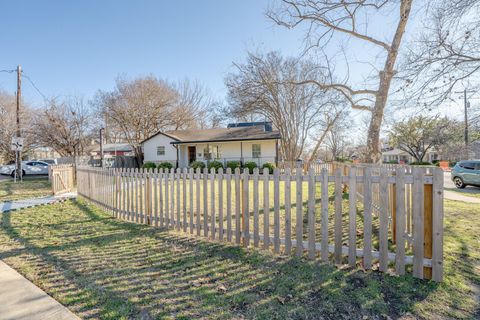 Tiny photo for 2407 Hancock DR, Austin, TX 78756 (MLS # 3783195)