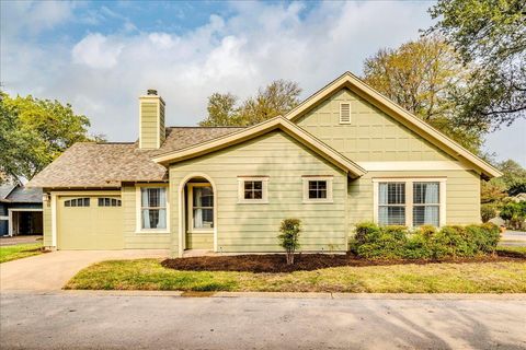 13604 Caldwell DR 19 Austin TX 78750