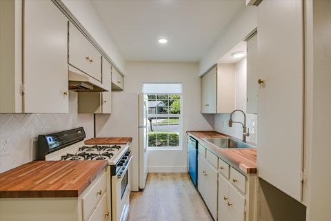 Tiny photo for 9809 Dallum DR, Austin, TX 78753 (MLS # 3161688)